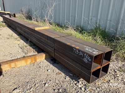 Quantity of (4) 6 in x 6 in x x 20 ft 3/16 mix 1/4 Square Tubing (Unused)