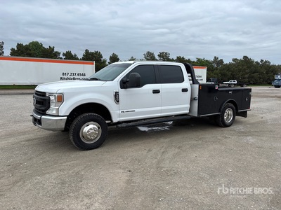 2020 Ford F-350 XL 4x4 Crew Cab Flatbed Truck