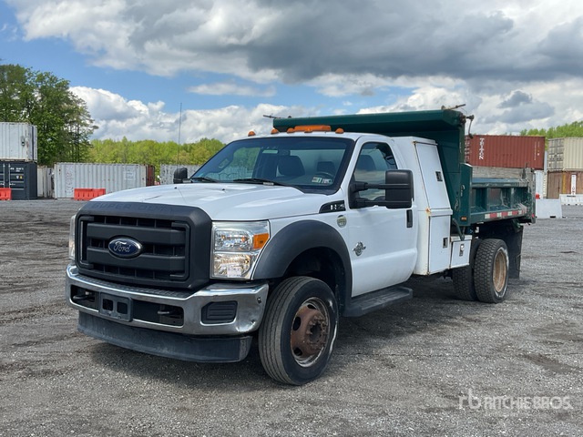 2016 Ford F-550 4x2 Dump Truck