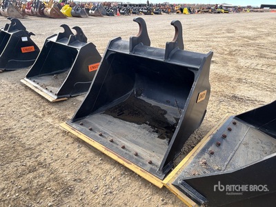 Envoy EX150S48 48 in Q/C Cleanup Excavator Bucket - Fits 16-20 ton Excavator