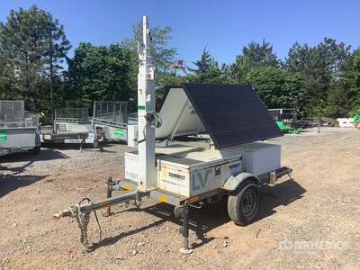 2017 Liveview V2MM Solar Security Camera Trailer