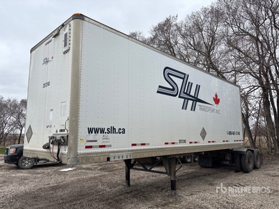 2011 Manac 28 ft x 102 in Sliding T/A Van Trailer