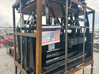 Quantity of (5) 2026 AGT JDCPF42-2200-FF 42 in Skid Steer Forks (Unused)