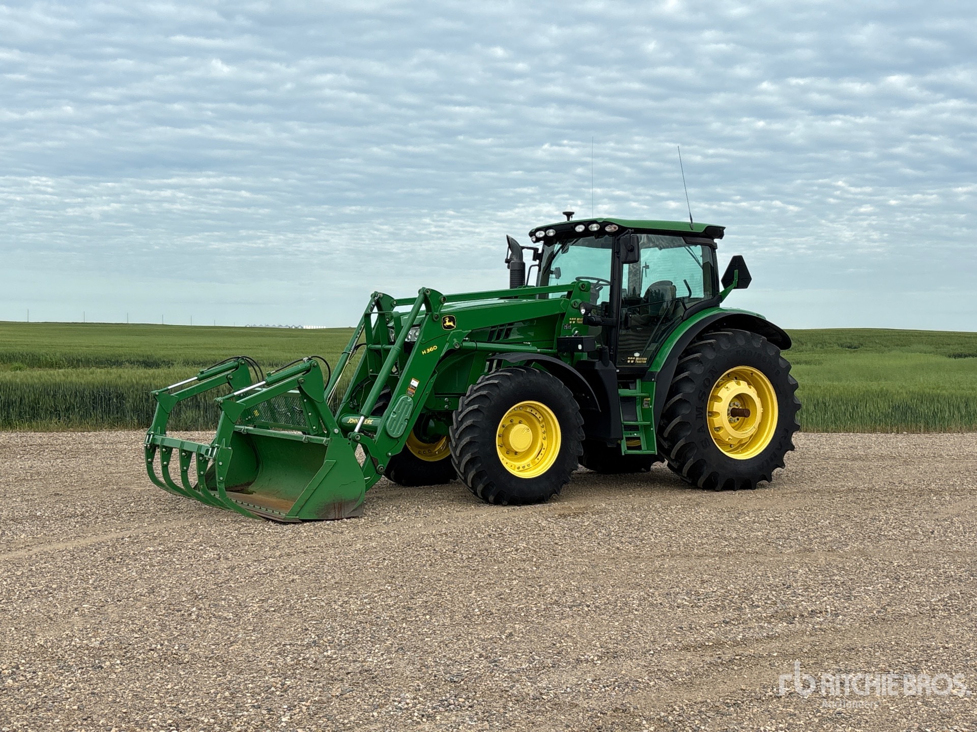 2015 John Deere 6140R 4WD Tractor