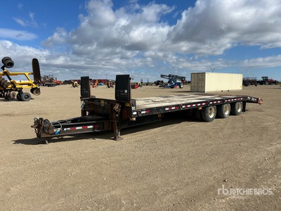 2013 BWS 30 ft Tri/A Tilt Deck Trailer