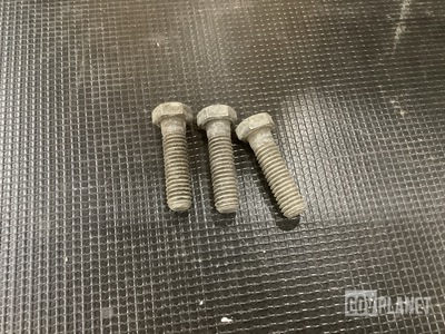 (352) GM 9421037 Hexagon Head Cap Screws