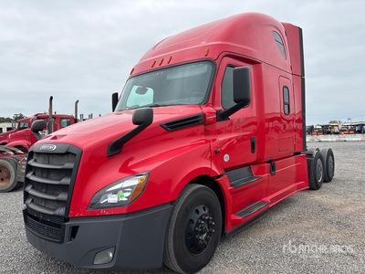 2019 Freightliner Cascadia 126 6x4 T/A Sleeper Truck Tractor
