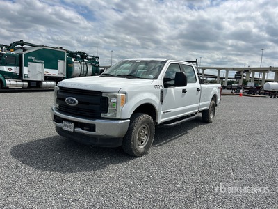 2017 Ford F-250 XL 4x4 Crew Cab Pickup