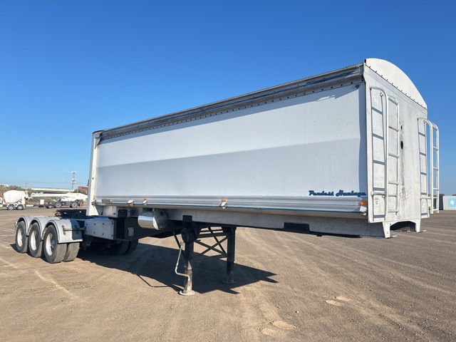 2010 Sloanebuilt 6.3 m Tri/A Tipping Trailer