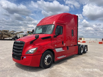 2019 Freightliner Cascadia 126 6x4 T/A Sleeper Truck Tractor