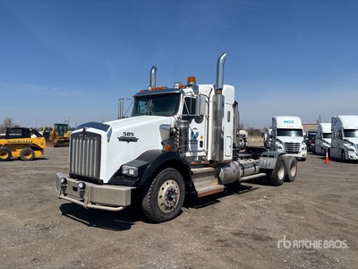 2009 Kenworth T800 6x4 T/A Sleeper Truck Tractor