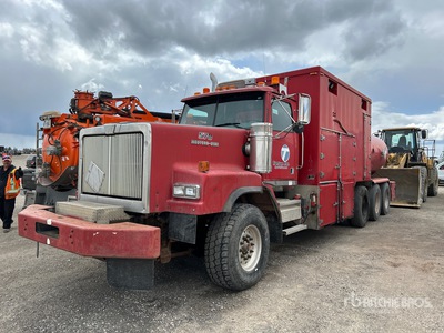 2007 Western Star 6x6 Fuel and Lube Truck