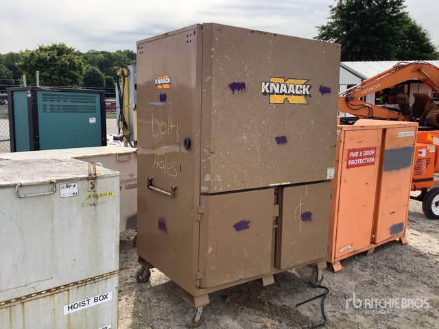 Knaack Workstation Job Site Box
