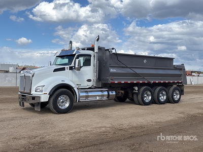 2018 Kenworth T880 8x6 Tri/A Dump Truck