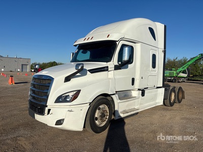 2020 Freightliner Cascadia 126 6x4 T/A Sleeper Truck Tractor