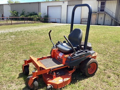 2023 Kubota Z231KW-42 Zero-Turn Lawn Mower