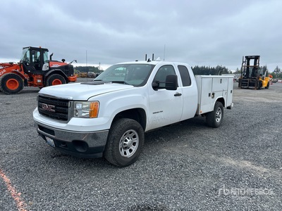 2012 GMC Sierra 3500 4x4 Utility Truck