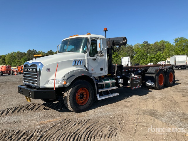 2018 Mack GU813 Granite 6x4 Roll-Off Truck