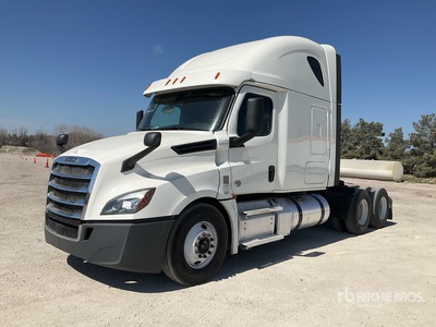 2020 Freightliner Cascadia 126 6x4 T/A Sleeper Truck Tractor