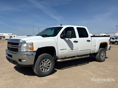 2013 Chevrolet Silverado 2500HD LT 4x4 Crew Cab Pick-up