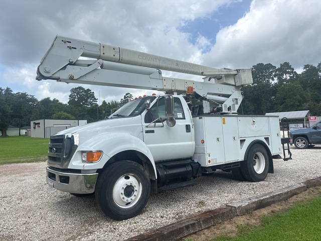 2010 Terex Hi-Ranger HR46M 46 ft on 2011 Ford F-750 XL 4x2 Bucket Truck