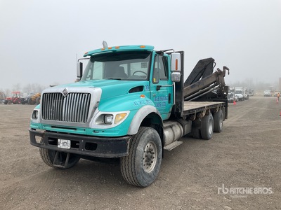 2005 Hiab 300-3 12000 kg Knuckle Boom on 2007 International 7600 SBA 6x4 Boom Truck
