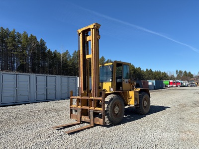 American 1224S2 4x4 Rough Terrain Forklift