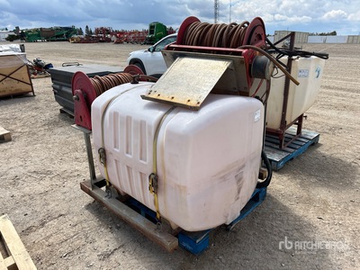 SS1350L Skid Mounted Poly Tank