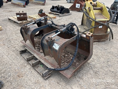 72 in Skid Steer Grapple Bucket