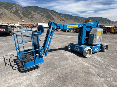 2015 Genie Z34/22N 2WD Electric Articulating Boom Lift