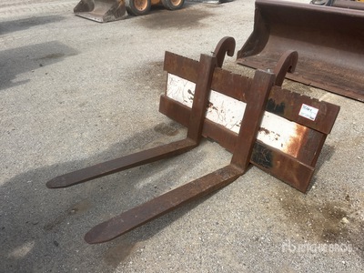 48 in Backhoe Forks