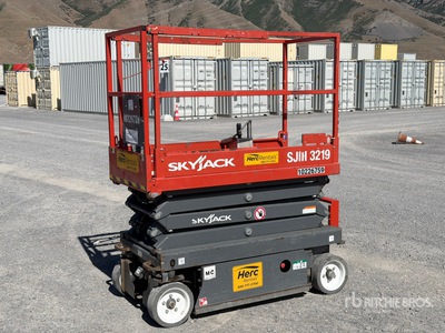 2017 Skyjack 3219 Electric Scissor Lift