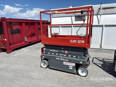 2017 Skyjack 3219 Electric Scissor Lift