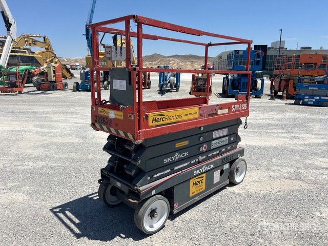 2017 Skyjack SJIII3226 Electric Scissor Lift