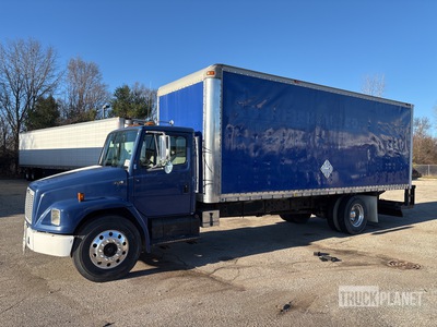 2000 Freightliner FL70 4x2 Van Truck