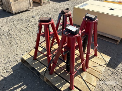 Quantity of 10 Ton Jack Stands