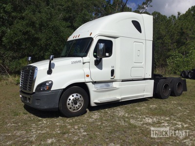 2017 Freightliner CA125 6x4 T/A Sleeper Truck Tractor