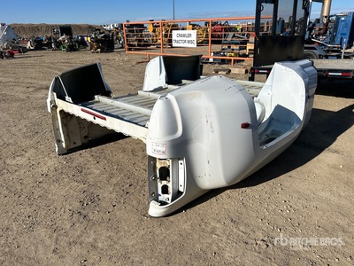 2015 GMC 8 ft Dually Pickup Truck Bed