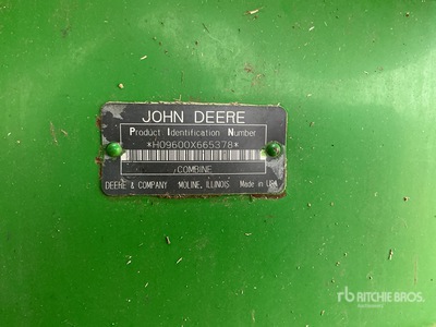 1996 John Deere 9600 Combine Harvester