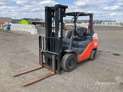 Toyota 8FGU30 5620 lb Cushion Tire Forklift