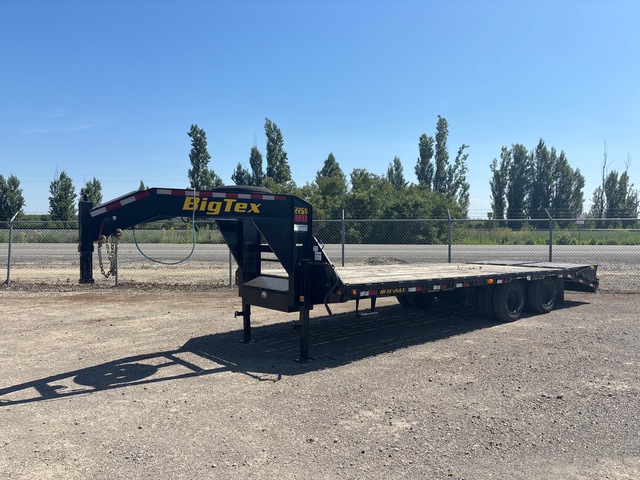 2022 Big Tex 22GN-20BK Equipment Trailer