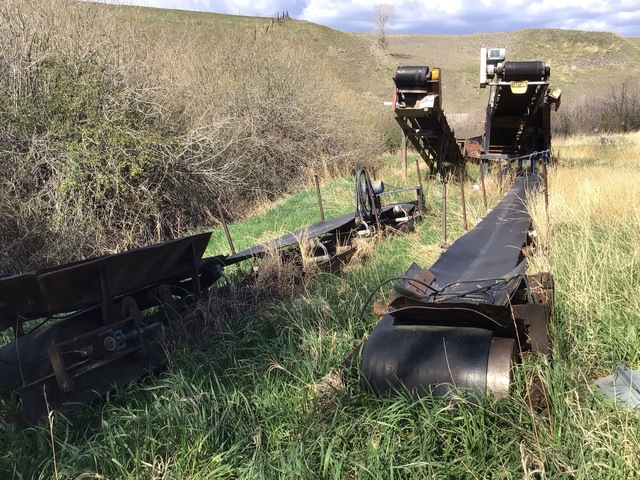 Quantity of (5) 30 in x 21 ft Stationary Conveyors and (1) Sand Screw Conveyor