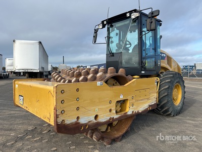 2021 Cat CP76B Padfoot Drum Compactor