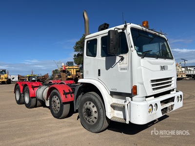 2008 Iveco ACCO 2350 8x4 Twin-Steer Cabine en chassis
