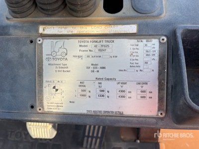2000 Toyota 42-7FG25 Forklift (Inoperable)