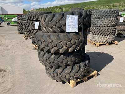 Quantity of (4) 15.5/25 Reifen