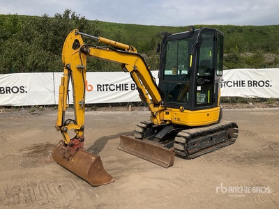 2021 Komatsu PC26MR-3 Mini Excavadora