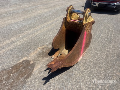 22 in Ripper Excavator Bucket - Fits Cat