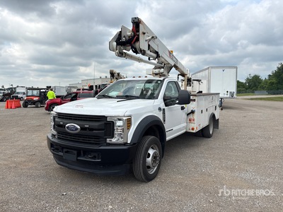 2018 Terex High Ranger LT40 40 ft on 2018 Ford F-550 4x4 Camión con Cesta Elevadora