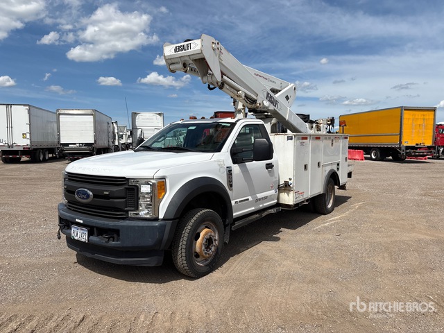 2017 Versalift VST-47I 47 ft on 2017 Ford F-550 4x4 Bucket Truck